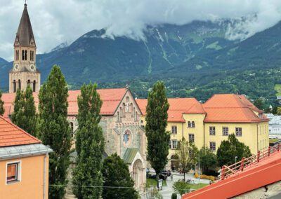 Pfarrkirche Pradl und Leitgebschule